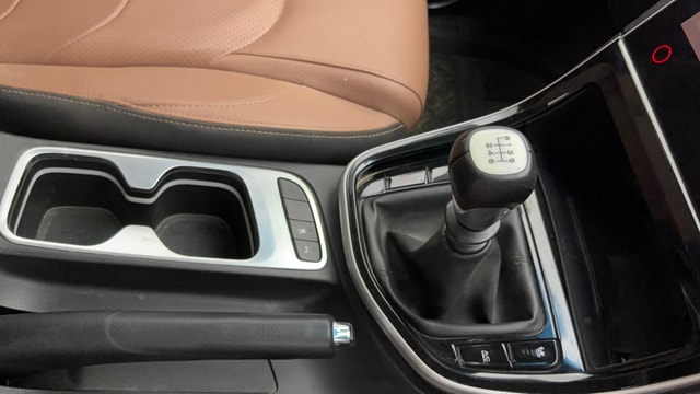 View MG Hector Plus Image 44 Used MG Hector Plus Image 44