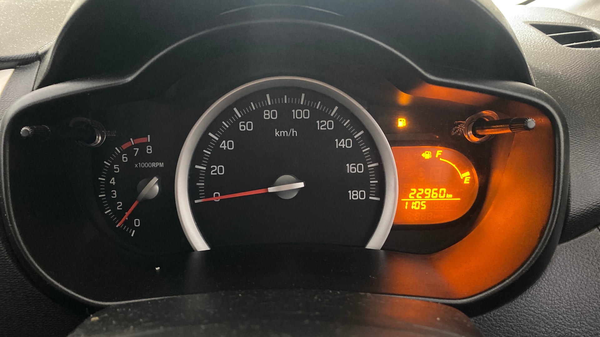 View 2018 Maruti Suzuki 1000 Base Variant Image 33 Used 2018 Maruti Suzuki 1000 Base Variant Image 33