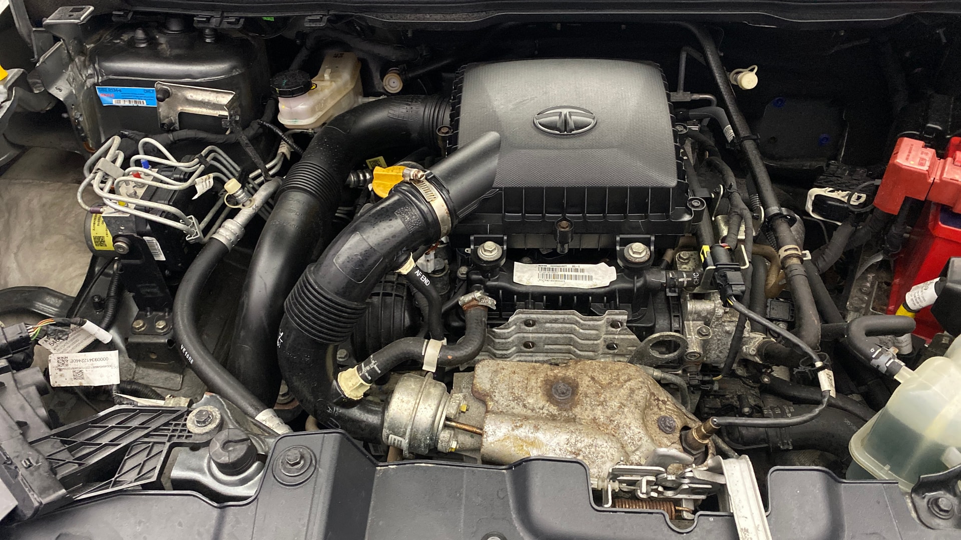 View 2023 Tata Nexon Revotron XE Image 4 Used 2023 Tata Nexon Revotron XE Image 4