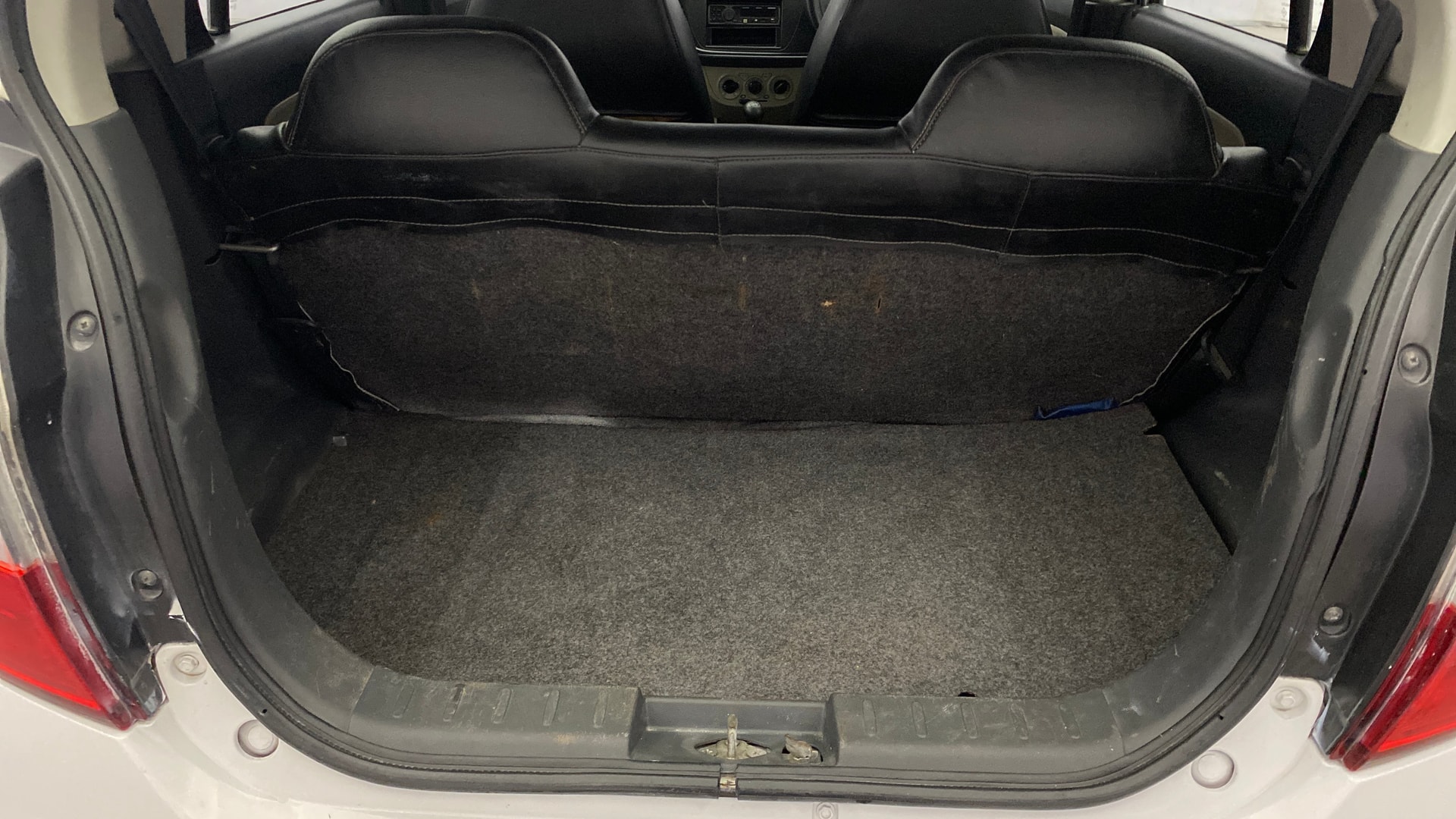 View 2015 Maruti Suzuki Alto K10 LX Image 10 Used 2015 Maruti Suzuki Alto K10 LX Image 10