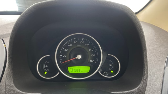 View Hyundai EON Image 33 Used Hyundai EON Image 33