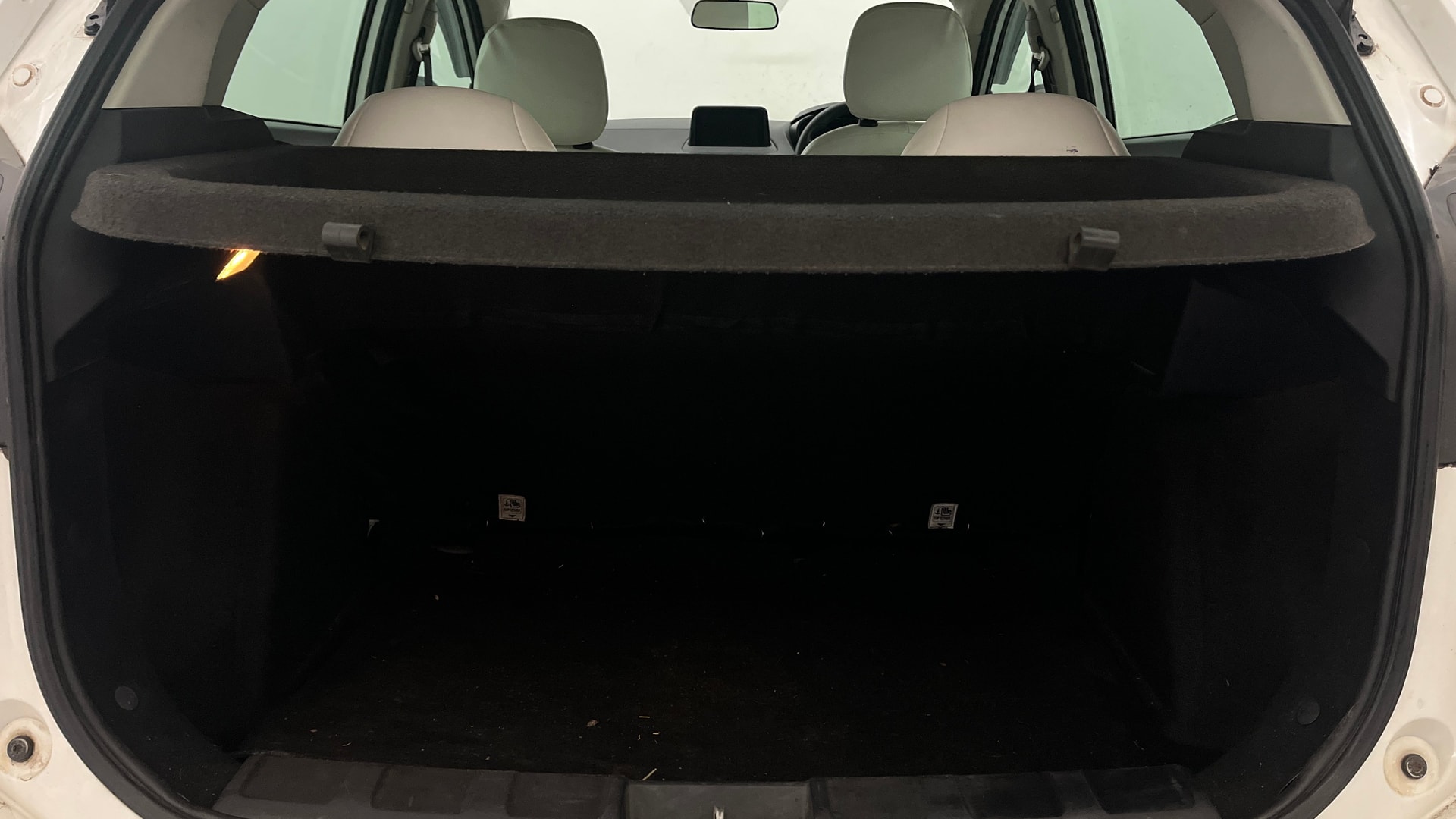 View 2019 Tata Nexon Revotorq XT Image 10 Used 2019 Tata Nexon Revotorq XT Image 10