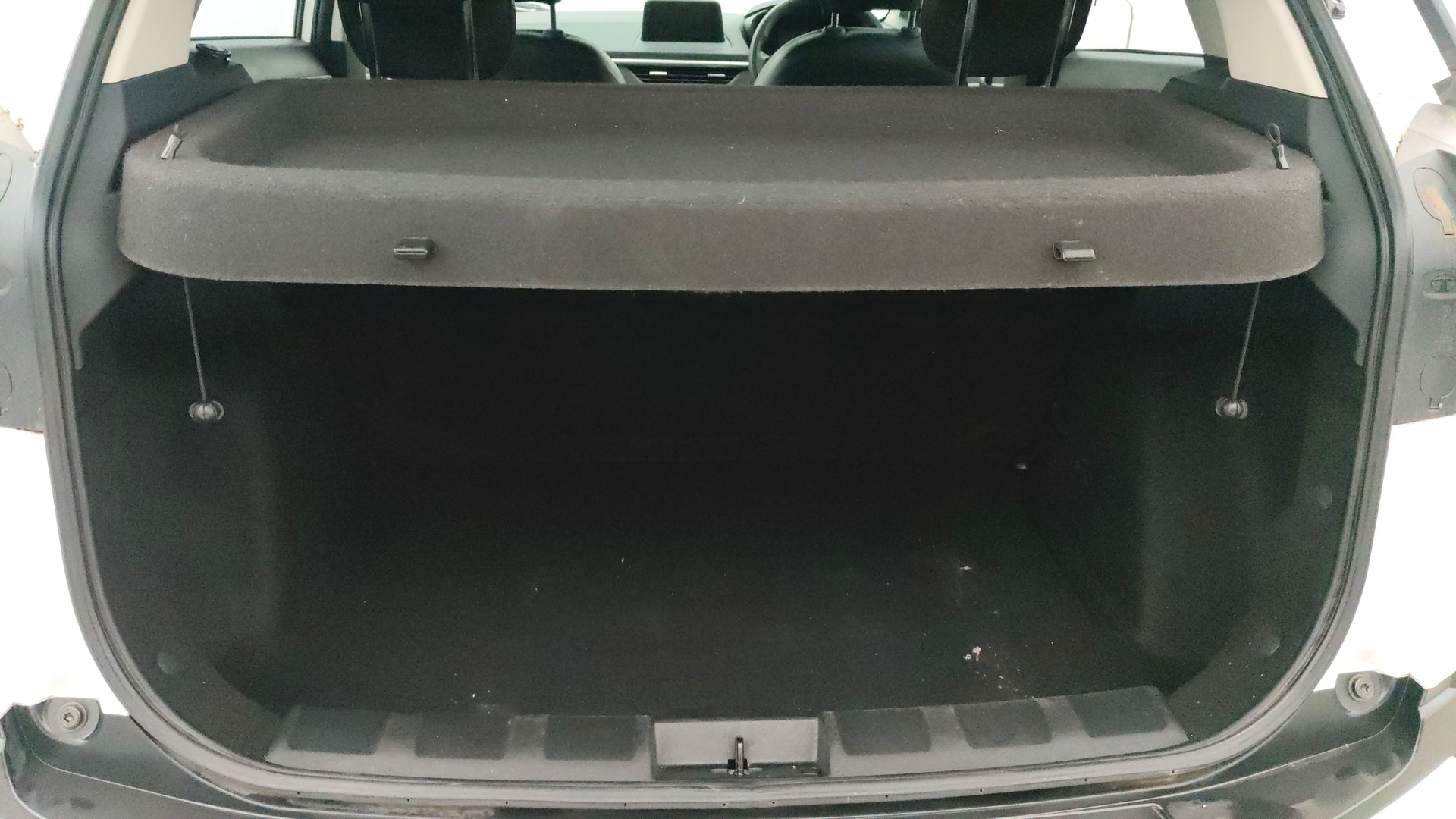 View 2024 Tata Nexon Revotron XE Image 6 Used 2024 Tata Nexon Revotron XE Image 6