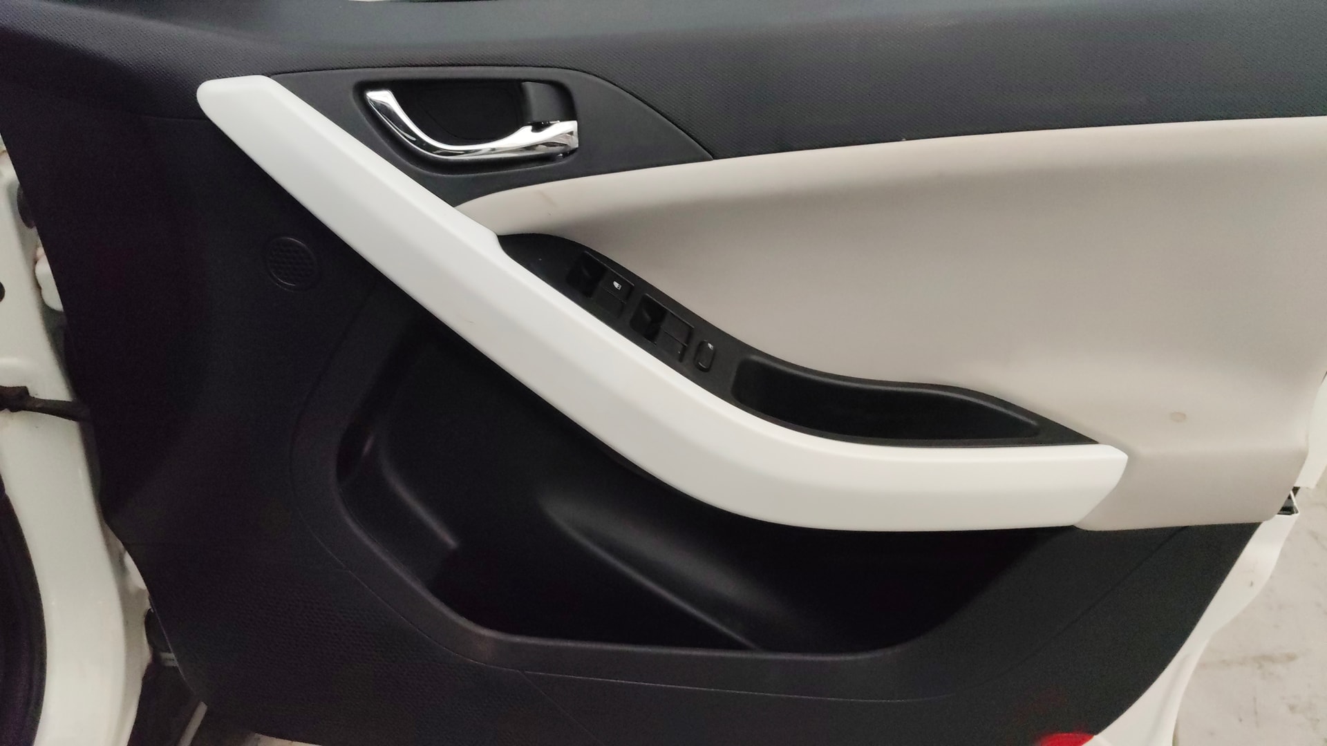 View 2024 Tata Nexon Revotron XE Image 37 Used 2024 Tata Nexon Revotron XE Image 37