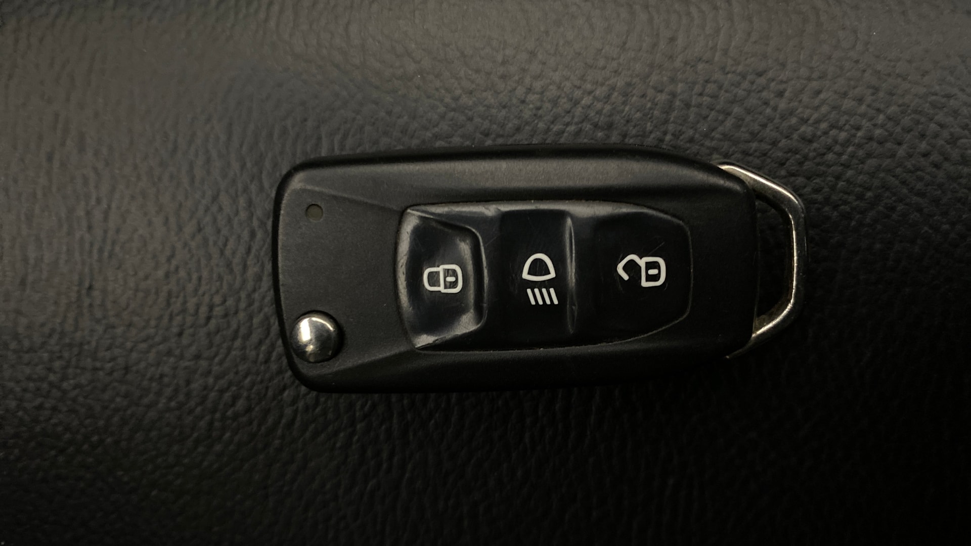 View 2022 Tata Nexon Revotron XE Image 28 Used 2022 Tata Nexon Revotron XE Image 28