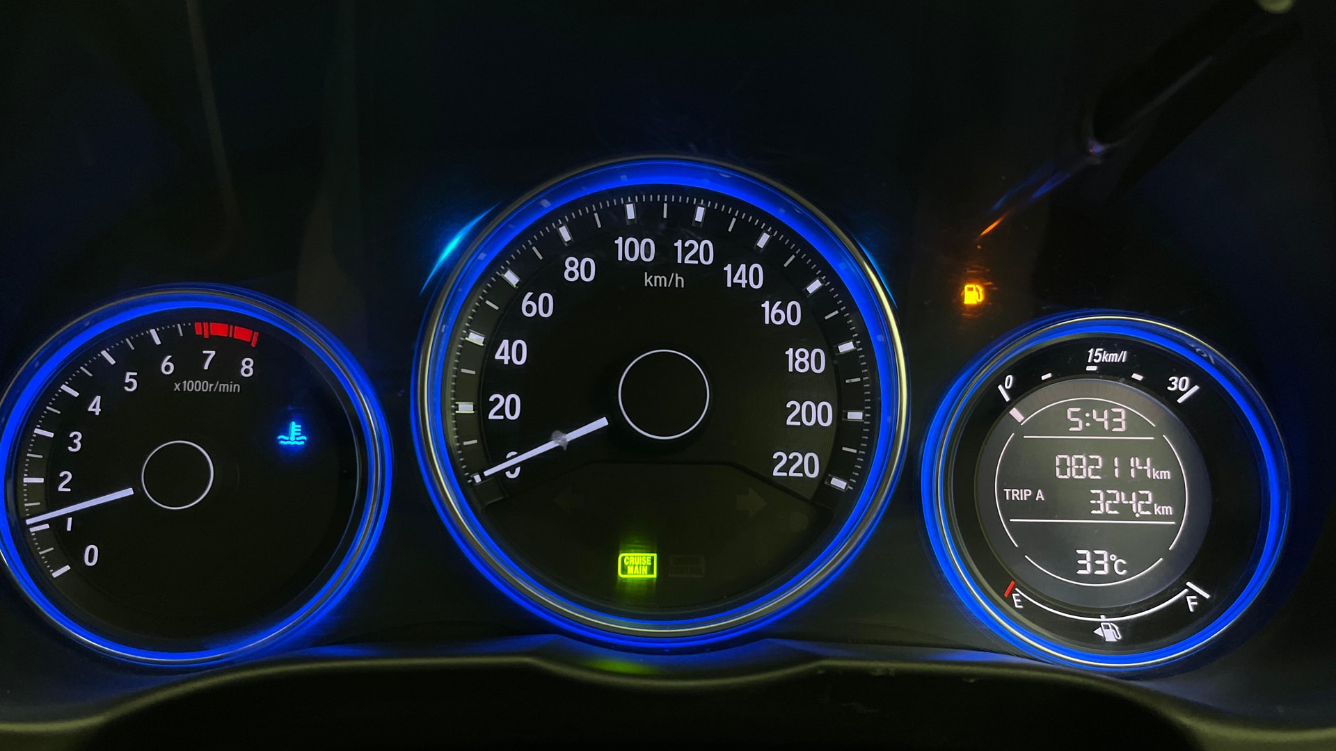 View 2015 Honda City ZX MT Diesel Anniversary Edition Image 21 Used 2015 Honda City ZX MT Diesel Anniversary Edition Image 21