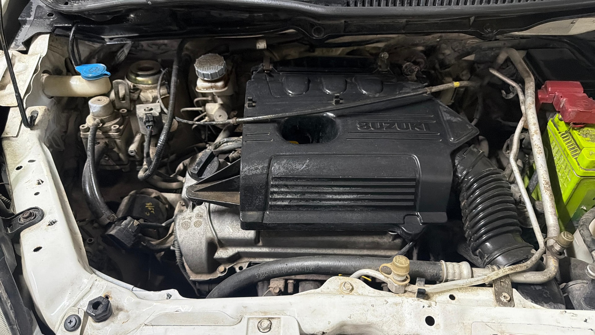 View 2016 Maruti Suzuki 1000 Base Variant Image 3 Used 2016 Maruti Suzuki 1000 Base Variant Image 3