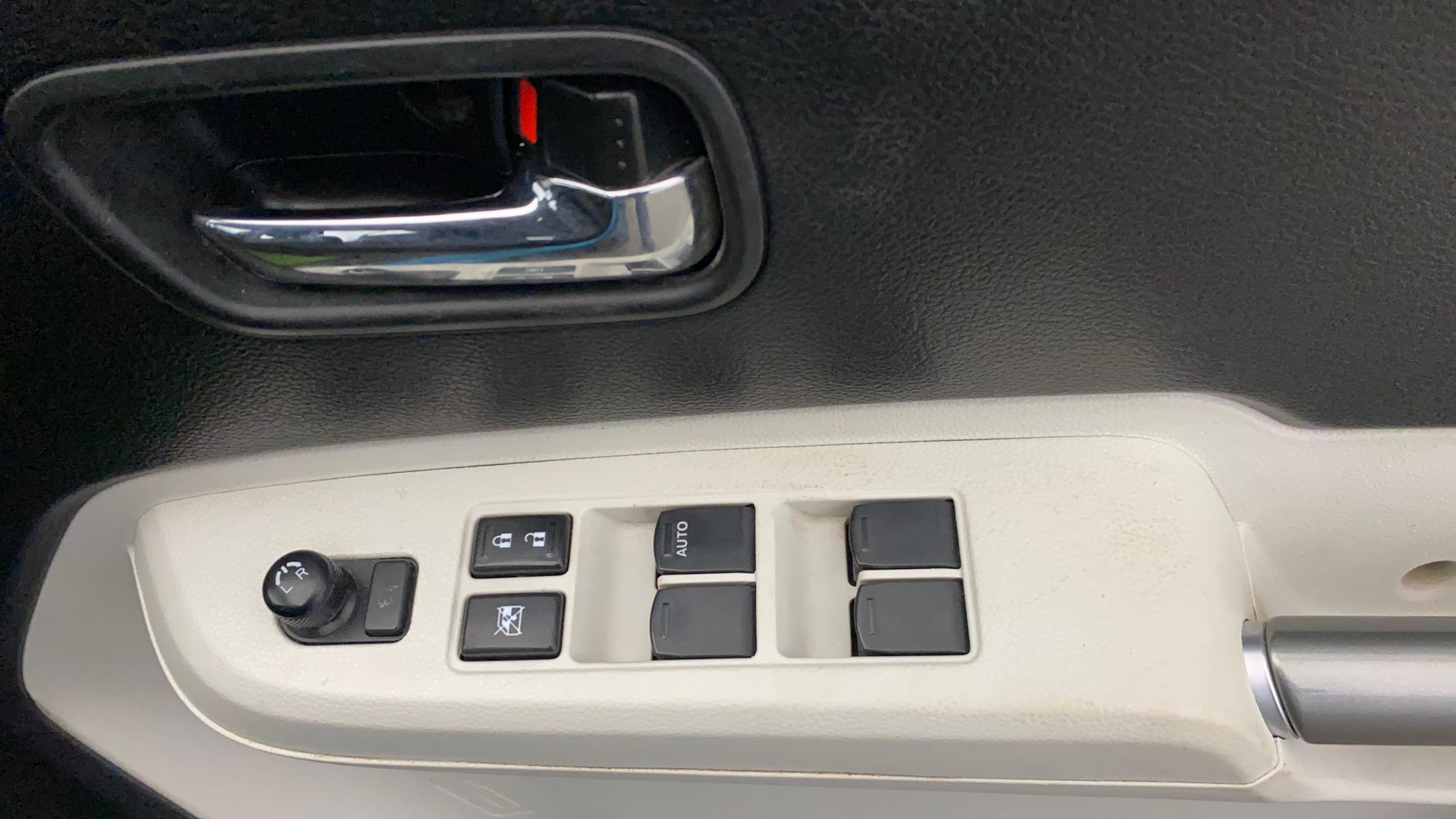 View 2020 Maruti Suzuki 1000 Base Variant Image 32 Used 2020 Maruti Suzuki 1000 Base Variant Image 32