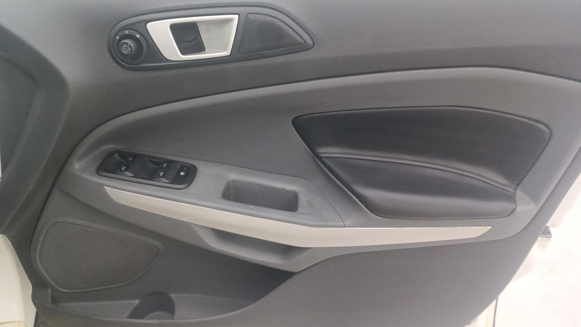 View 2013 Ford EcoSport 1.0L Petrol Ecoboost Titanium Image 32 Used 2013 Ford EcoSport 1.0L Petrol Ecoboost Titanium Image 32
