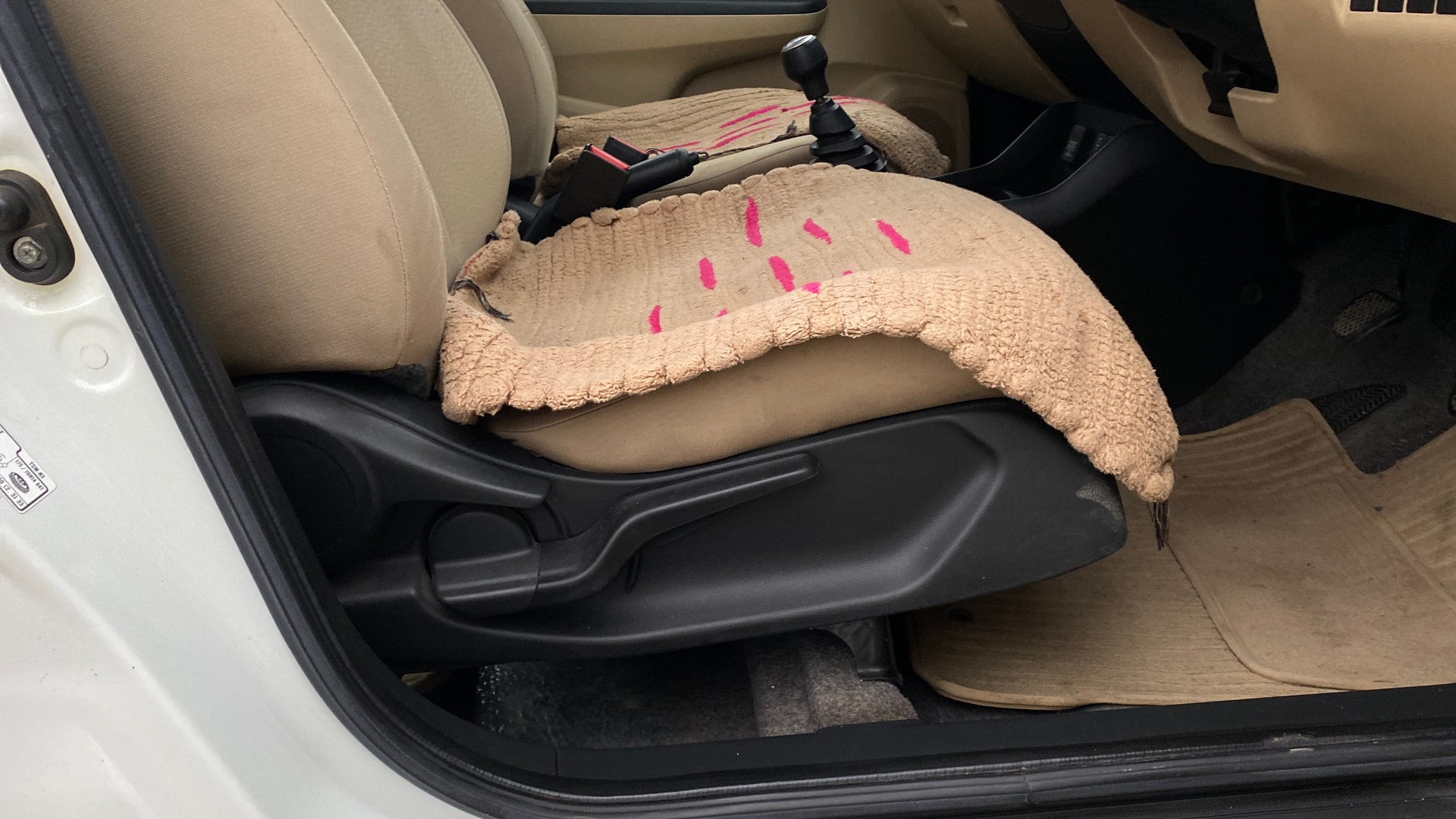 View 2019 Honda Amaze E MT Petrol BS IV Image 12 Used 2019 Honda Amaze E MT Petrol BS IV Image 12