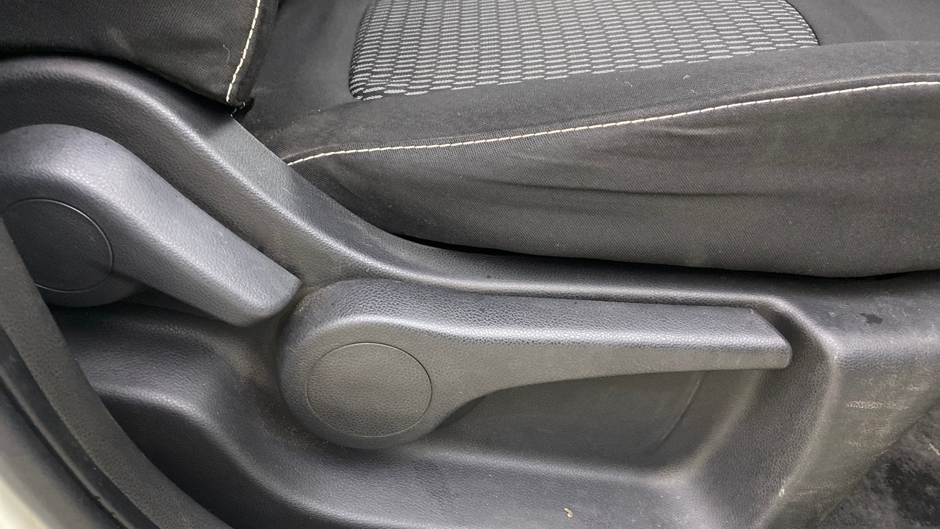 View 2019 Renault Captur RXE Petrol Image 10 Used 2019 Renault Captur RXE Petrol Image 10