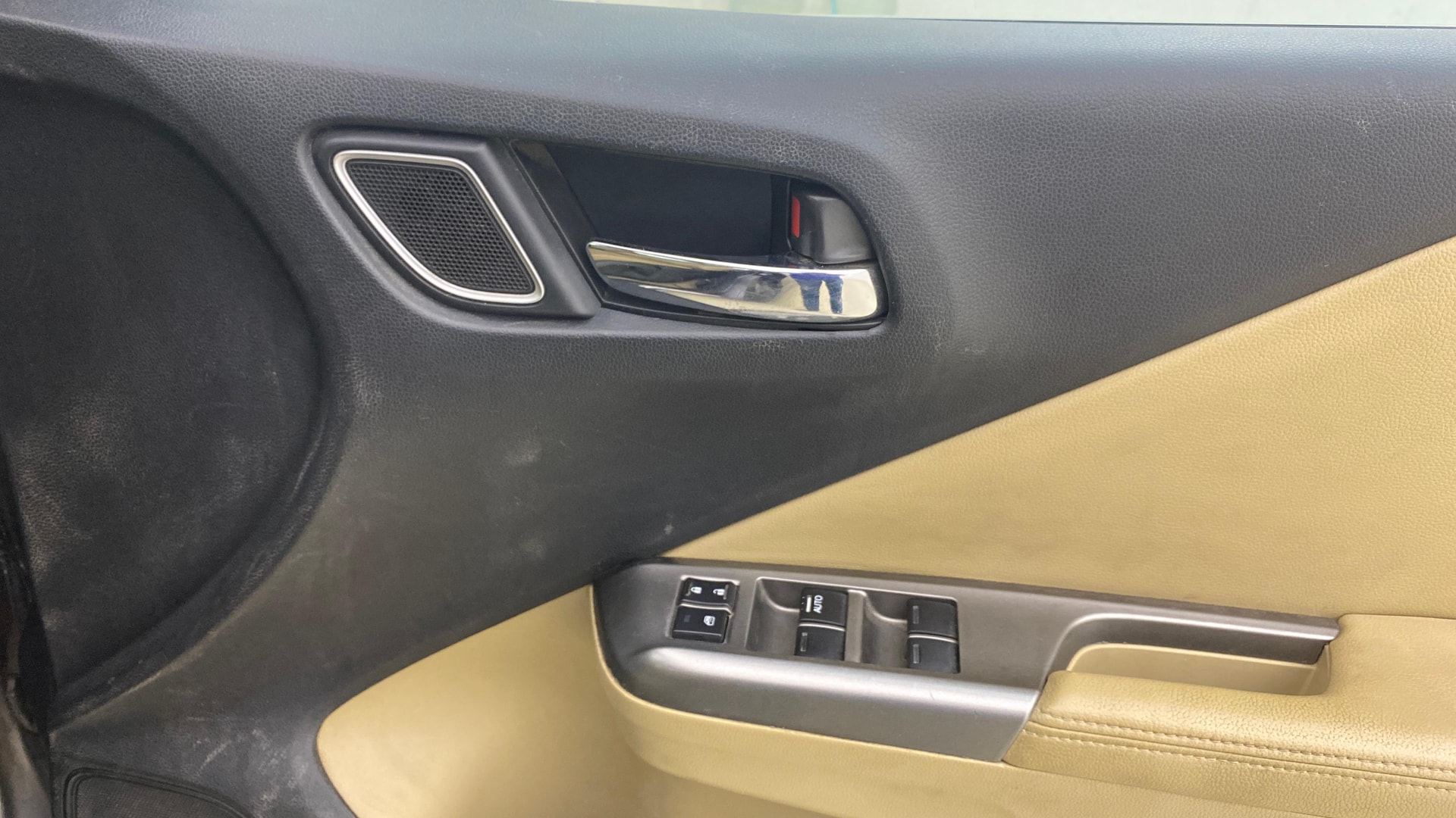View 2017 Honda City ZX CVT Image 39 Used 2017 Honda City ZX CVT Image 39