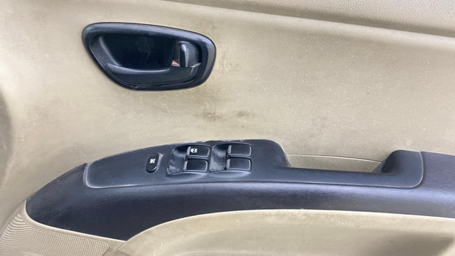 View Hyundai i10 Image 32 Used Hyundai i10 Image 32