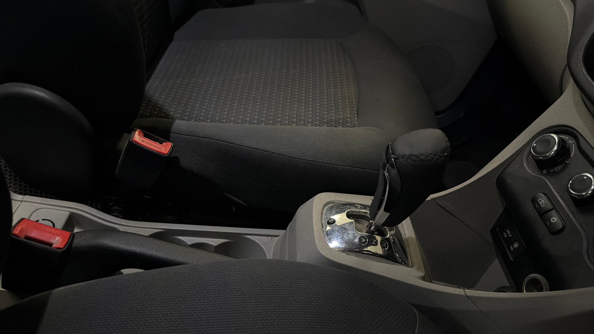 View 2018 Tata Tiago Revotorq XB Image 39 Used 2018 Tata Tiago Revotorq XB Image 39