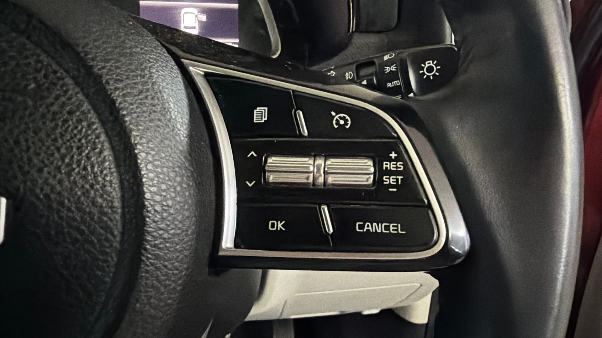 View 2022 Kia Sonet HTX iMT Petrol Image 3 Used 2022 Kia Sonet HTX iMT Petrol Image 3