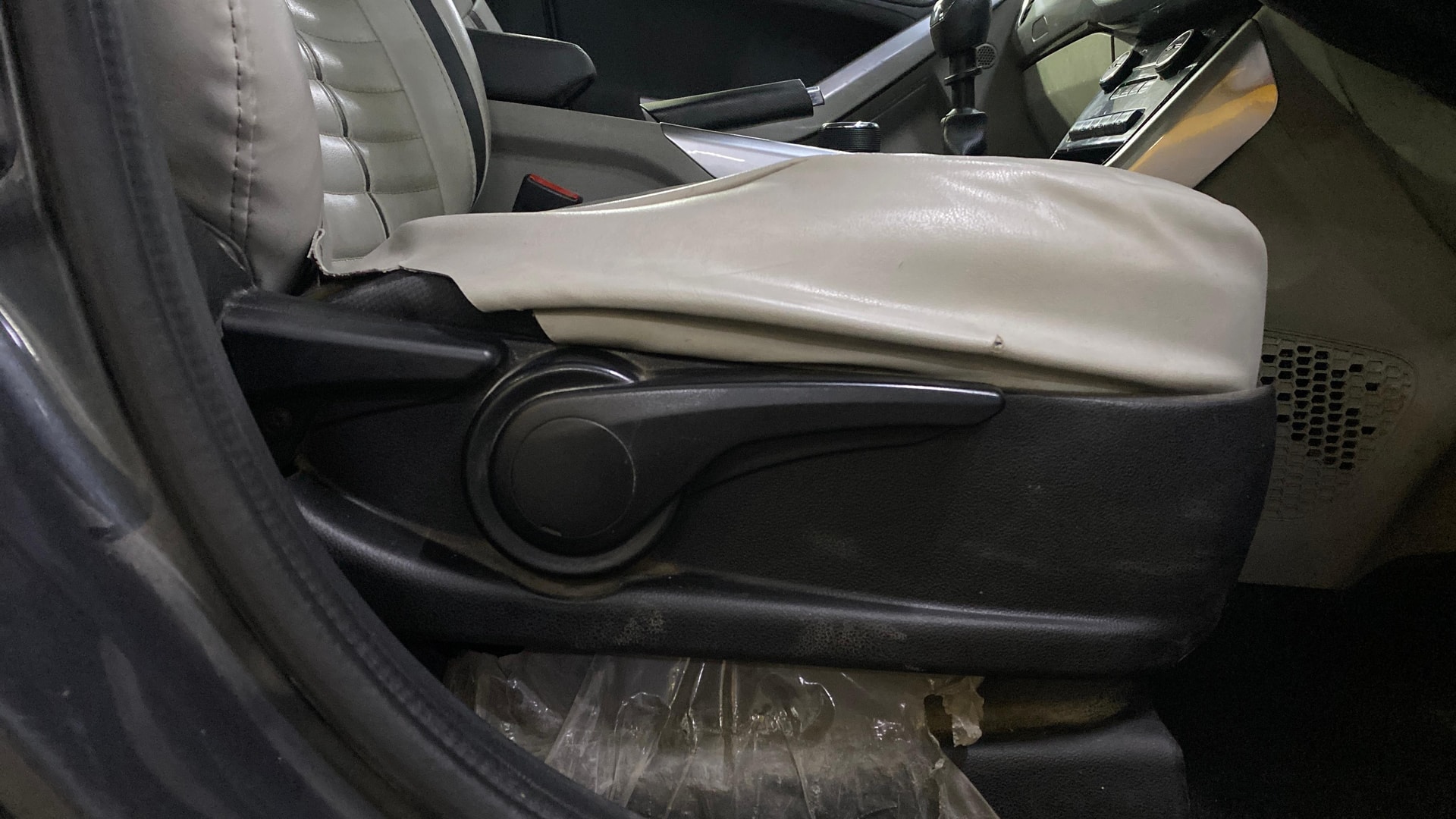 View 2018 Tata Nexon XZ Plus Diesel Image 18 Used 2018 Tata Nexon XZ Plus Diesel Image 18