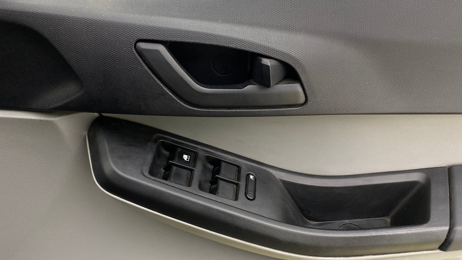 Used 2023 Tata Tiago Used 2023 Tata Tiago