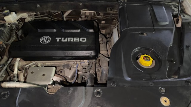 View MG Hector Image 30 Used MG Hector Image 30