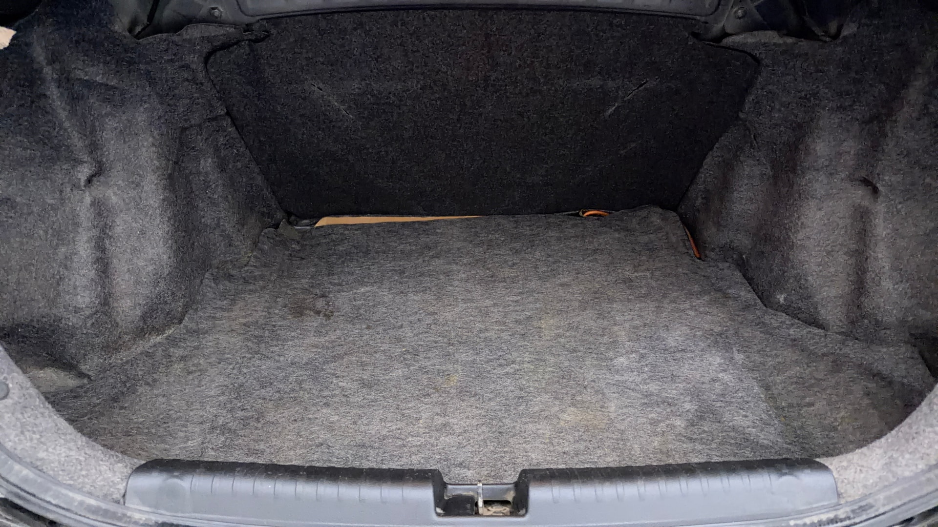 View 2015 Honda Amaze E MT Petrol BS IV Image 10 Used 2015 Honda Amaze E MT Petrol BS IV Image 10
