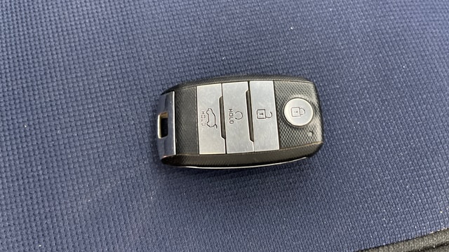 View Kia Carens Image 20 Used Kia Carens Image 20