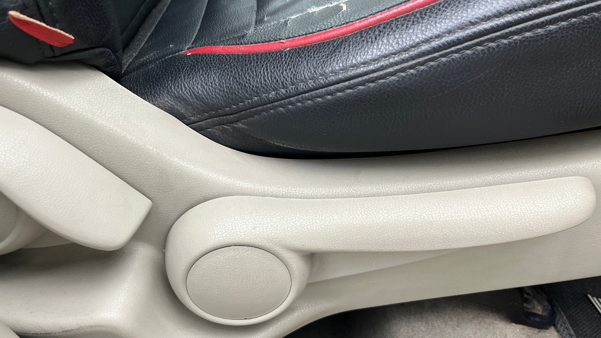 View 2014 Nissan Micra Active XV Image 18 Used 2014 Nissan Micra Active XV Image 18
