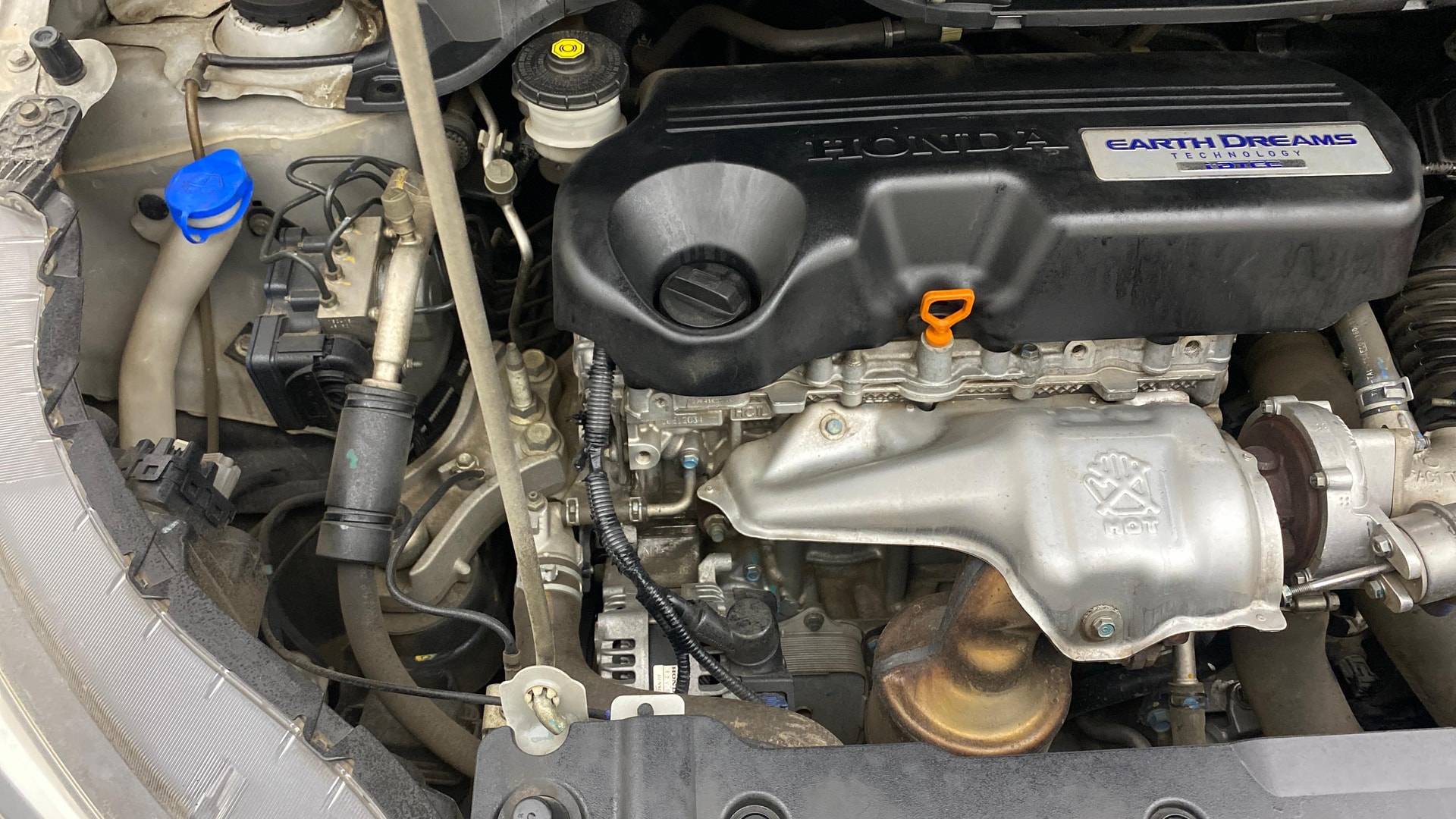 View 2016 Honda BR-V E Diesel Image 3 Used 2016 Honda BR-V E Diesel Image 3