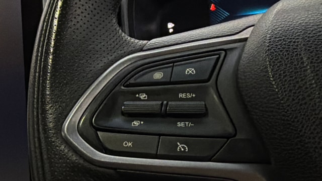 View MG Hector Plus Image 3 Used MG Hector Plus Image 3