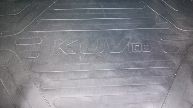 View Mahindra KUV100 Image 10 Used Mahindra KUV100 Image 10