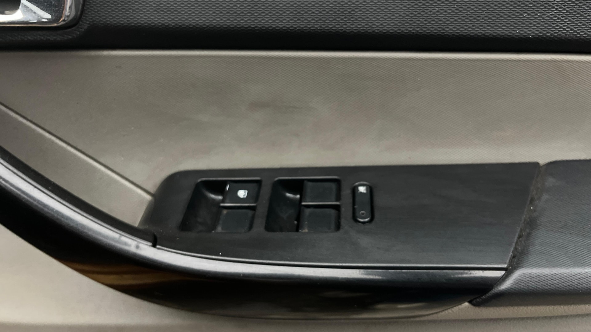 View 2018 Tata Tiago Revotorq XB Image 32 Used 2018 Tata Tiago Revotorq XB Image 32