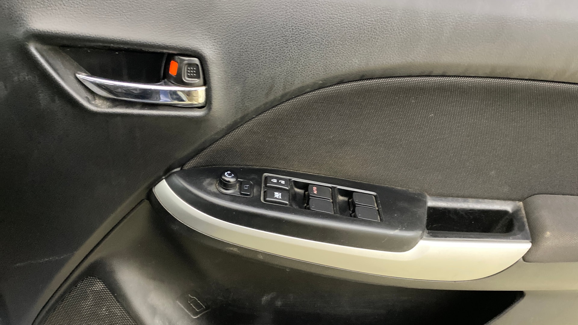 View 2018 Maruti Suzuki 1000 Base Variant Image 32 Used 2018 Maruti Suzuki 1000 Base Variant Image 32