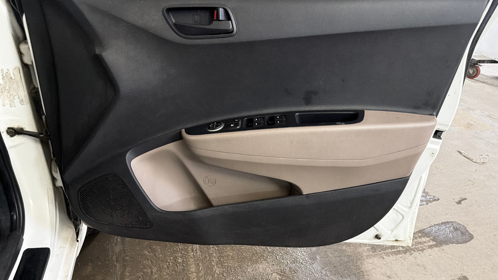 View 2017 Hyundai Grand i10 Magna 1.2 Kappa VTVT Image 33 Used 2017 Hyundai Grand i10 Magna 1.2 Kappa VTVT Image 33