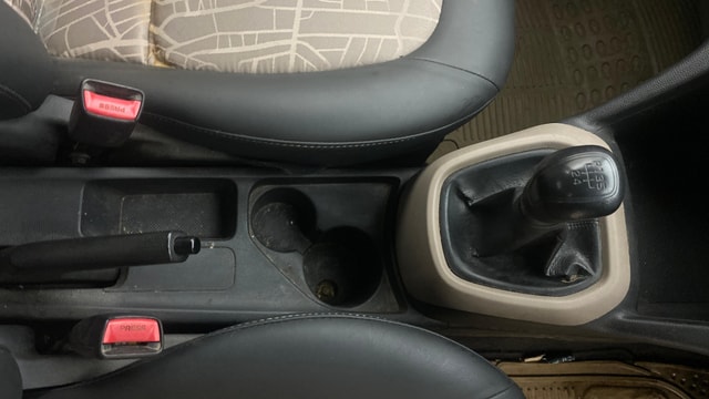 View Hyundai Grand i10 Image 39 Used Hyundai Grand i10 Image 39