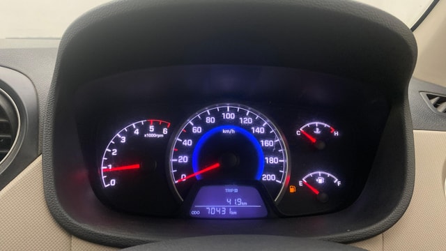 View Hyundai Grand i10 Image 20 Used Hyundai Grand i10 Image 20