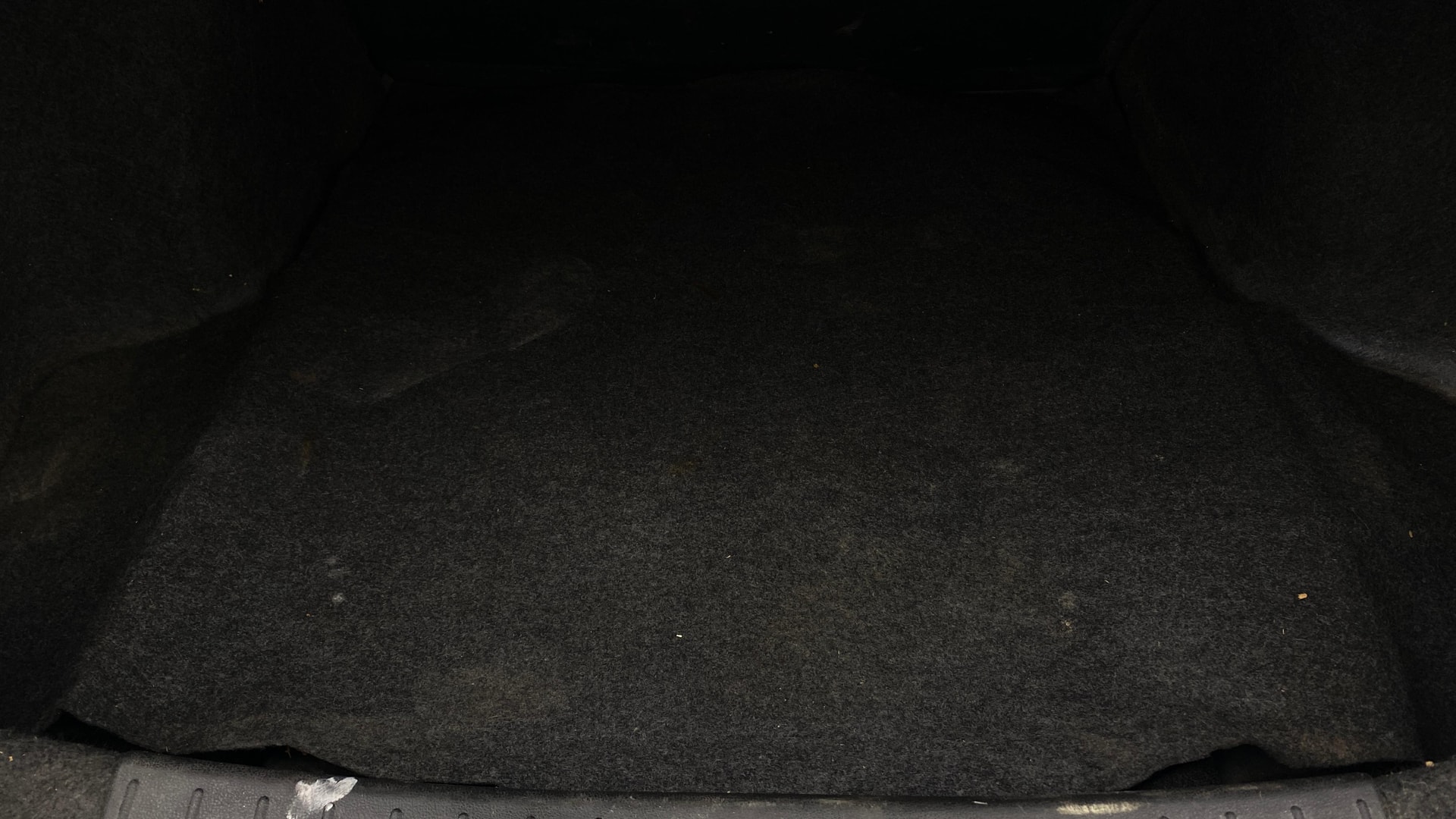 View 2013 Renault Scala RxZ Diesel Image 10 Used 2013 Renault Scala RxZ Diesel Image 10