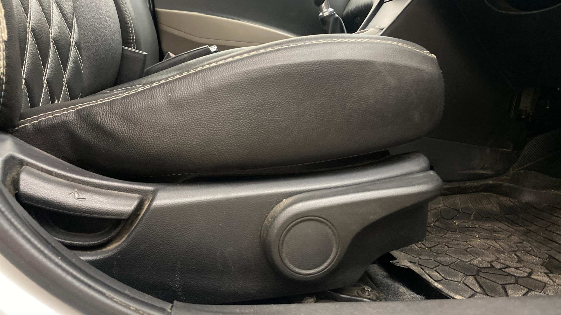 View 2016 Hyundai Xcent S Diesel Image 18 Used 2016 Hyundai Xcent S Diesel Image 18