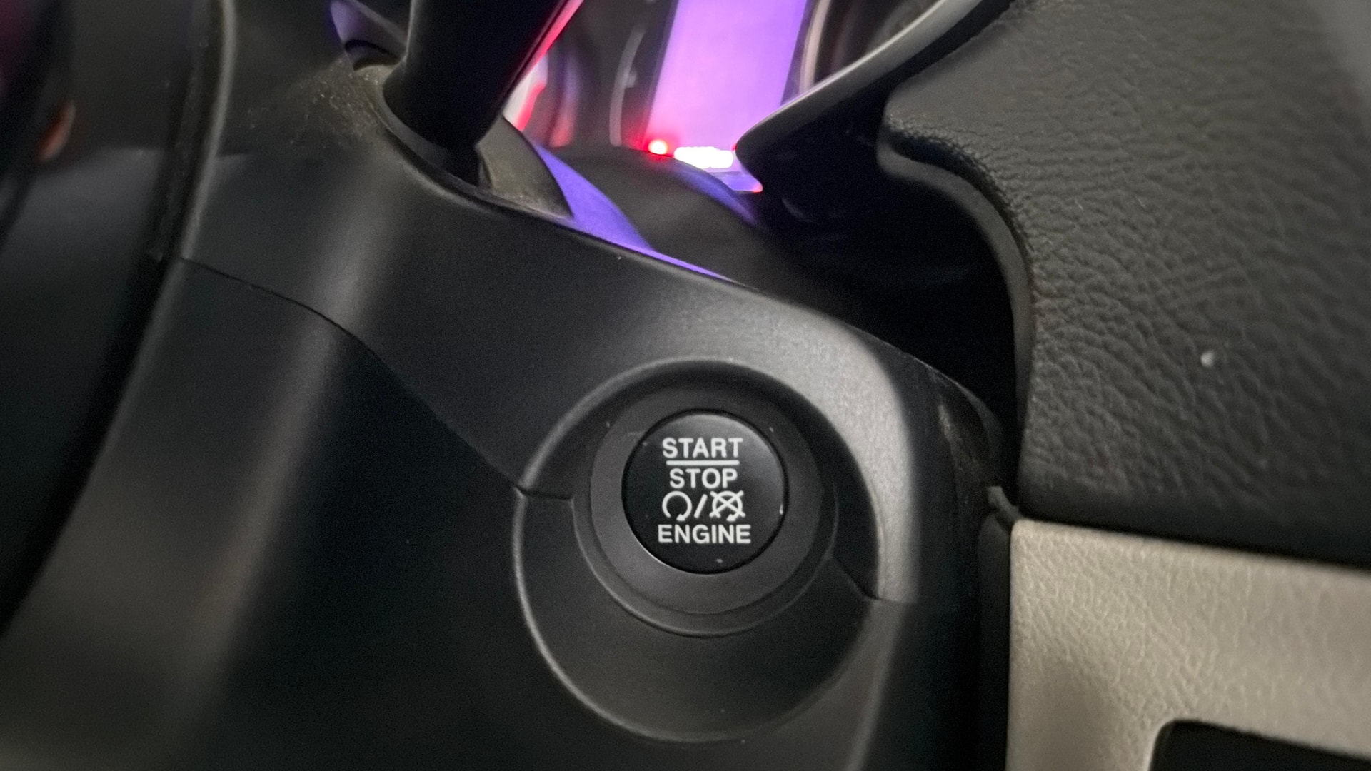 View 2019 Jeep Compass Limited 1.4 Multi AIR Petrol DDCT AT BS IV Image 34 Used 2019 Jeep Compass Limited 1.4 Multi AIR Petrol DDCT AT BS IV Image 34