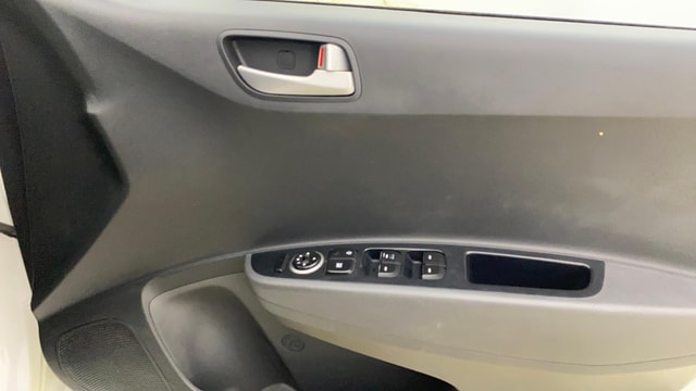 View Hyundai Grand i10 Image 37 Used Hyundai Grand i10 Image 37