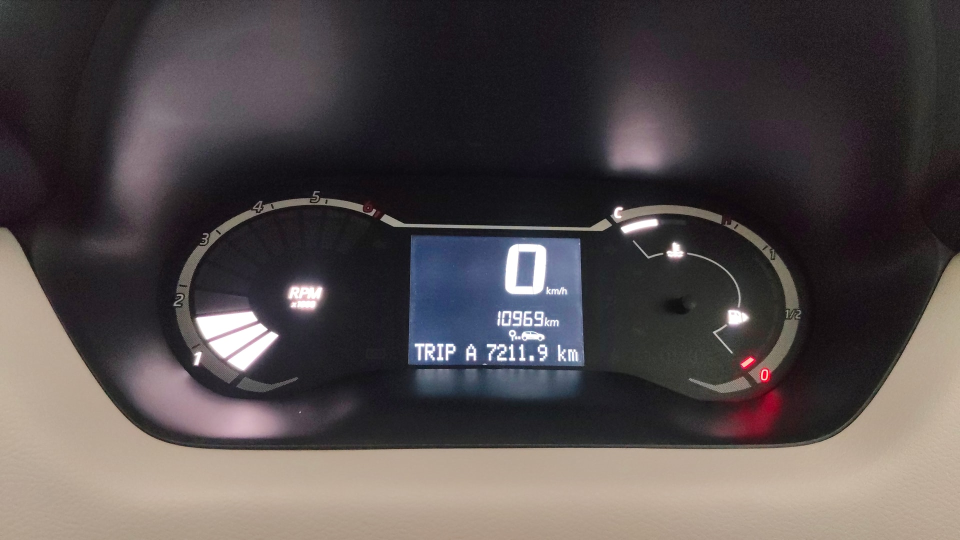 View 2023 Nissan Magnite XE Image 33 Used 2023 Nissan Magnite XE Image 33