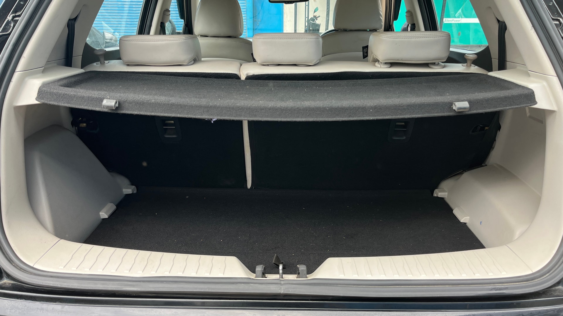 Used 2022 Mahindra XUV300 Used 2022 Mahindra XUV300