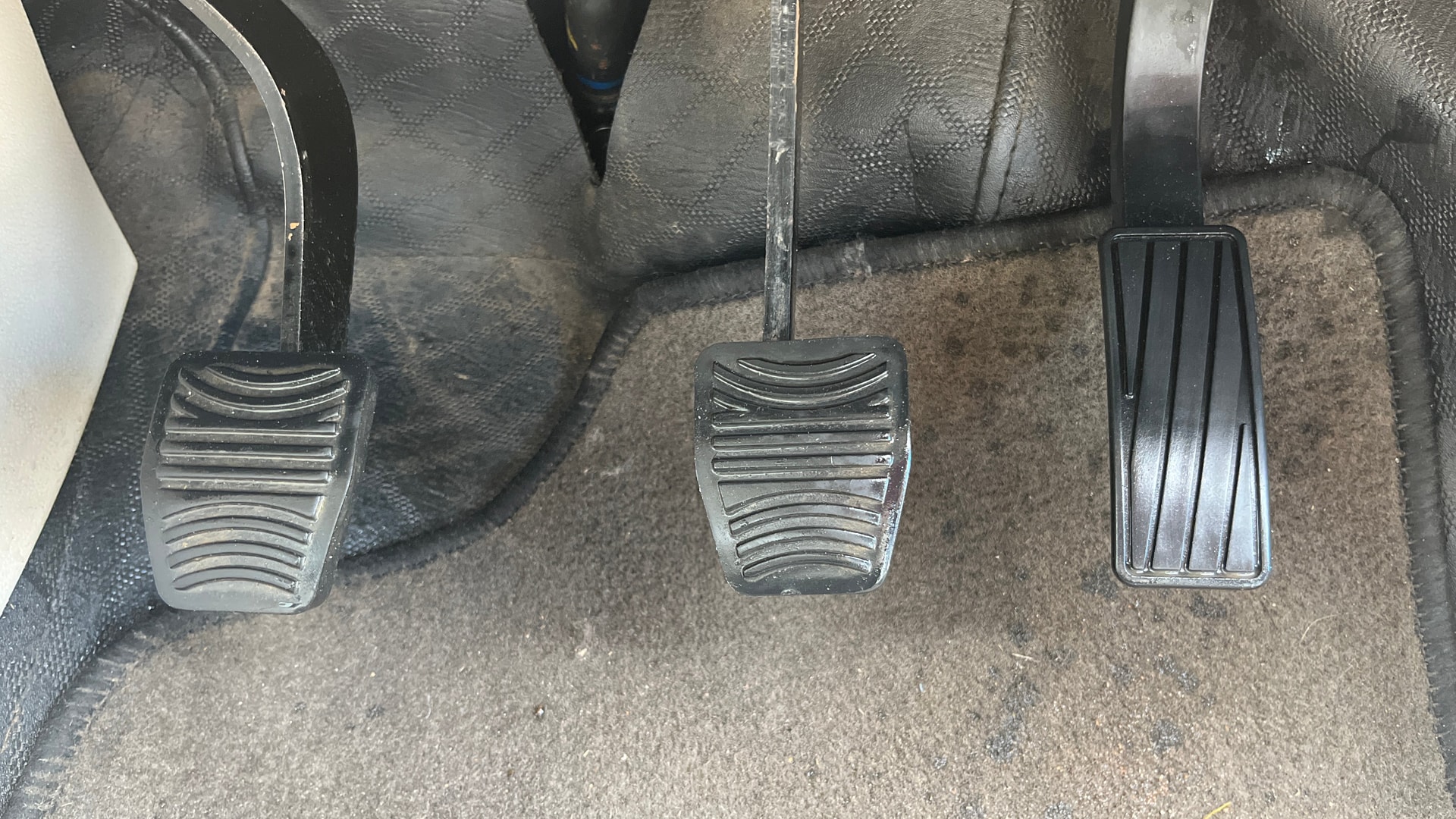 Used 2022 Mahindra XUV300 Used 2022 Mahindra XUV300