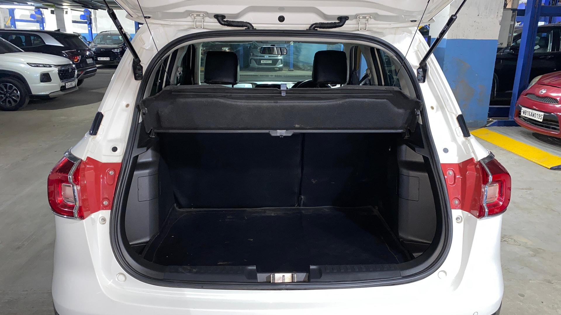 View 2022 Toyota Urban Cruiser High MT Image 11 Used 2022 Toyota Urban Cruiser High MT Image 11