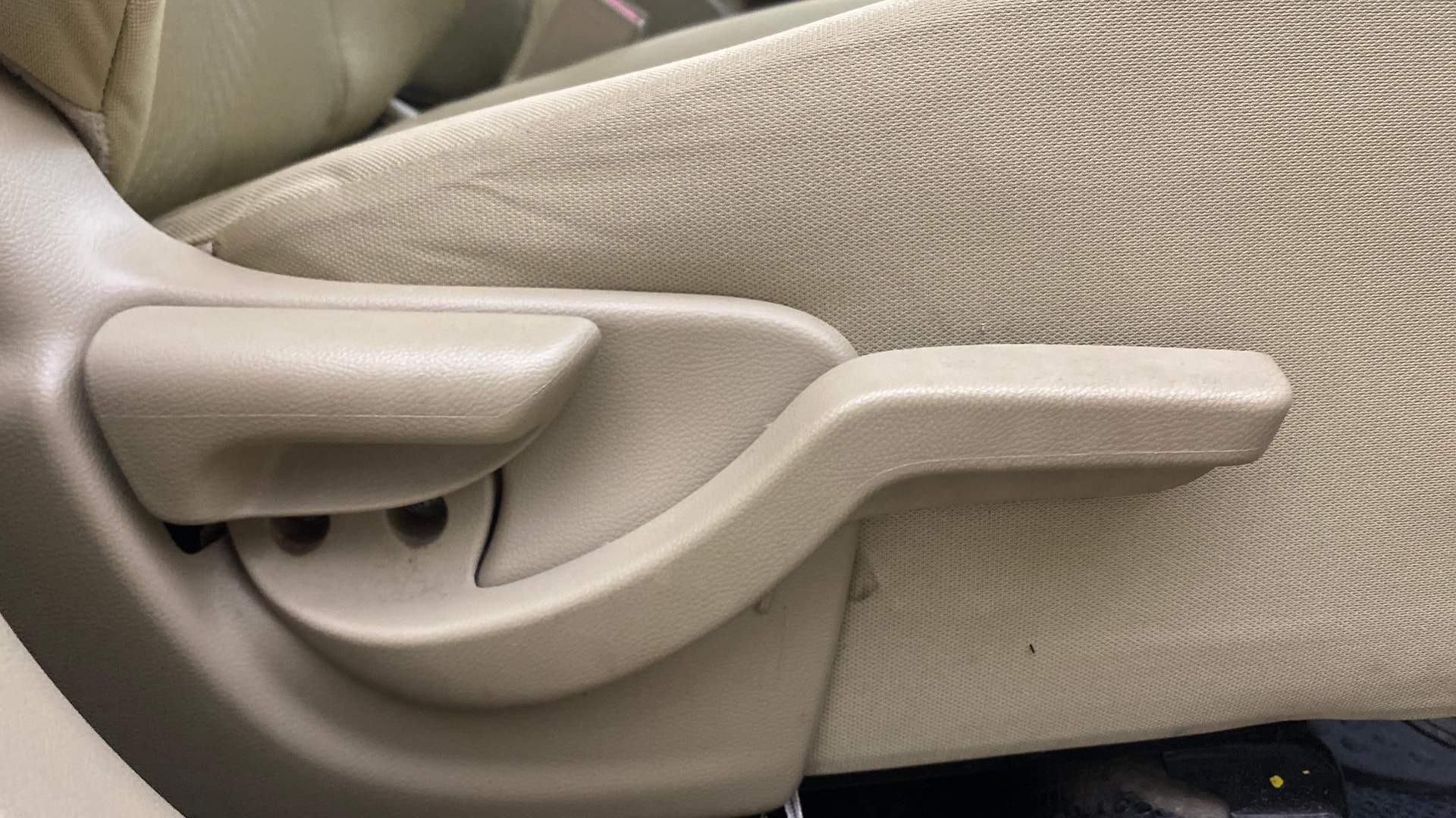 View 2015 Honda Amaze E MT Petrol BS IV Image 18 Used 2015 Honda Amaze E MT Petrol BS IV Image 18