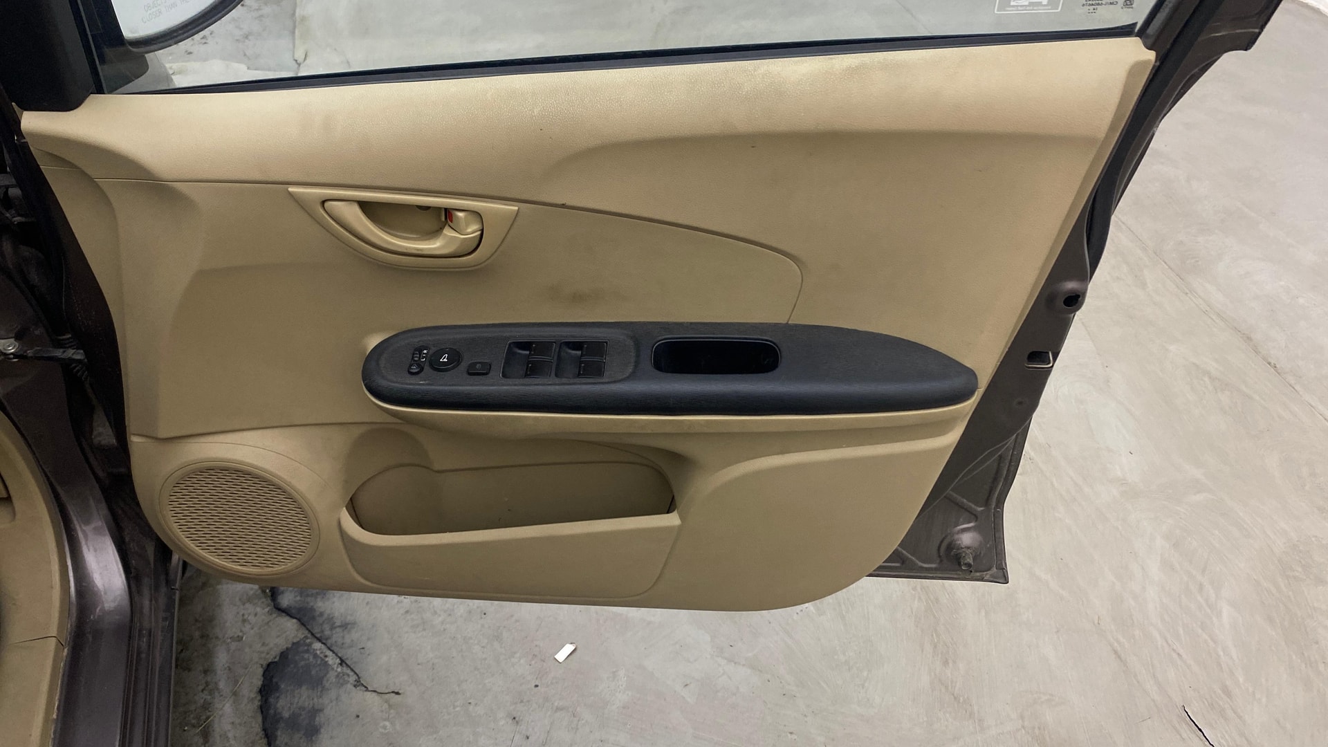 View 2015 Honda Amaze E MT Petrol BS IV Image 32 Used 2015 Honda Amaze E MT Petrol BS IV Image 32