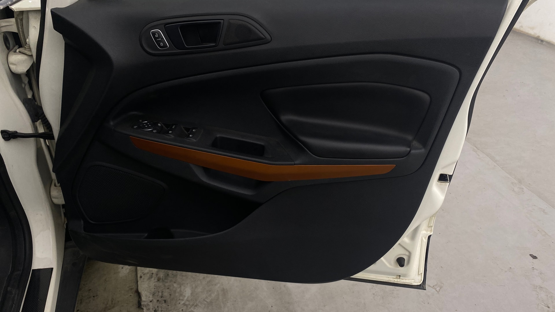 View 2021 Ford EcoSport 1.5 TDCi Diesel Ambiente BS IV Image 33 Used 2021 Ford EcoSport 1.5 TDCi Diesel Ambiente BS IV Image 33