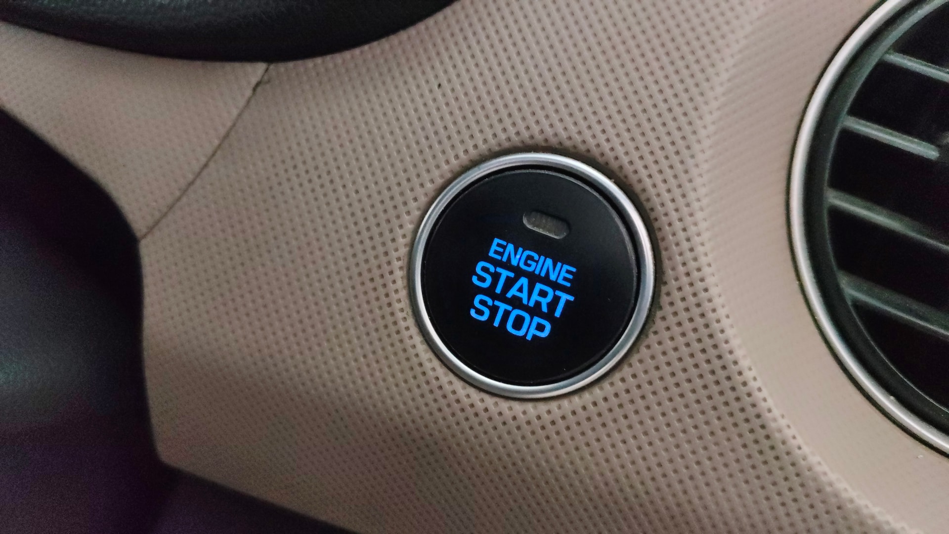 View 2014 Hyundai Xcent SX Petrol (O) Image 34 Used 2014 Hyundai Xcent SX Petrol (O) Image 34