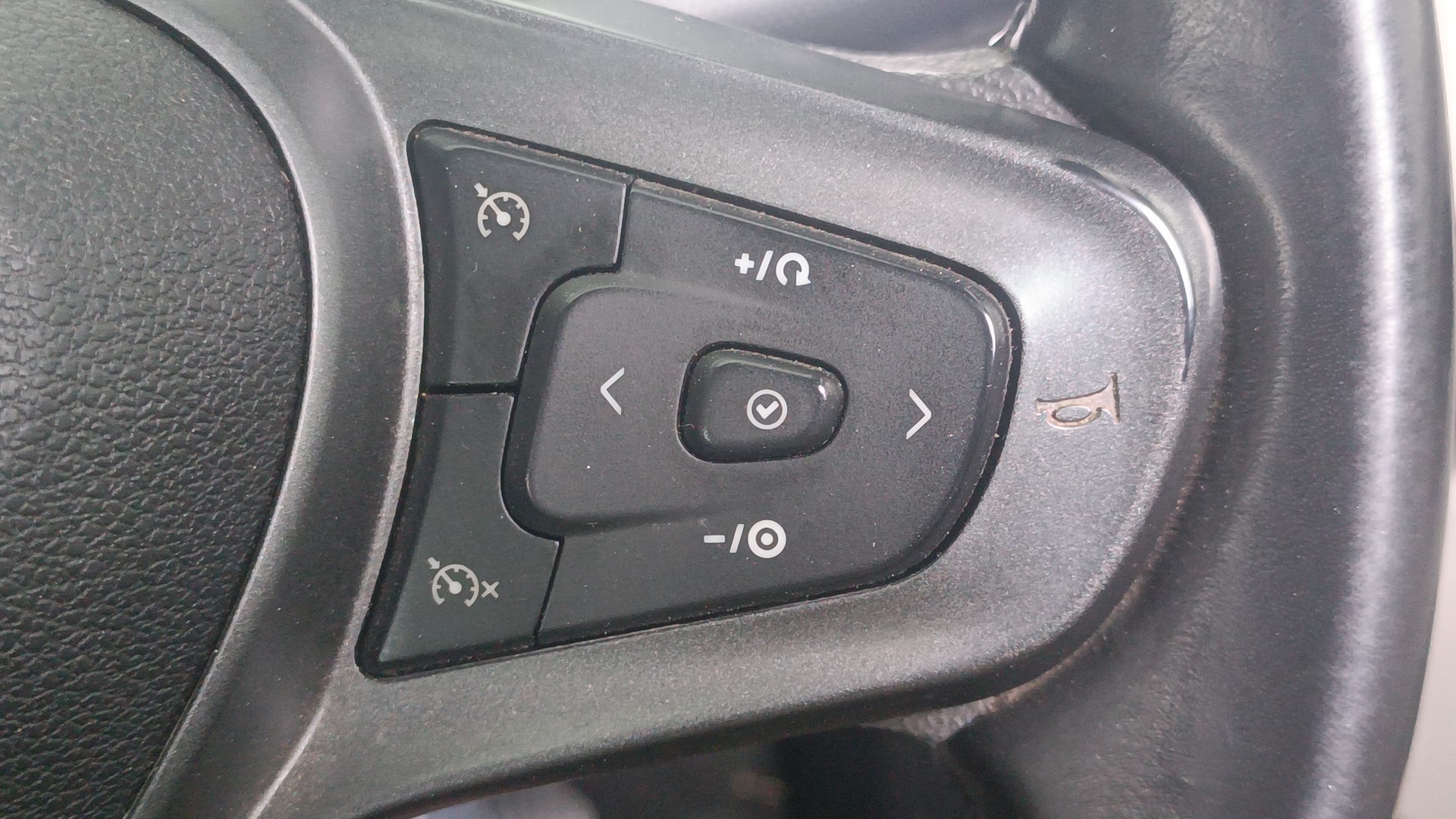 Used 2022 Tata Altroz Used 2022 Tata Altroz