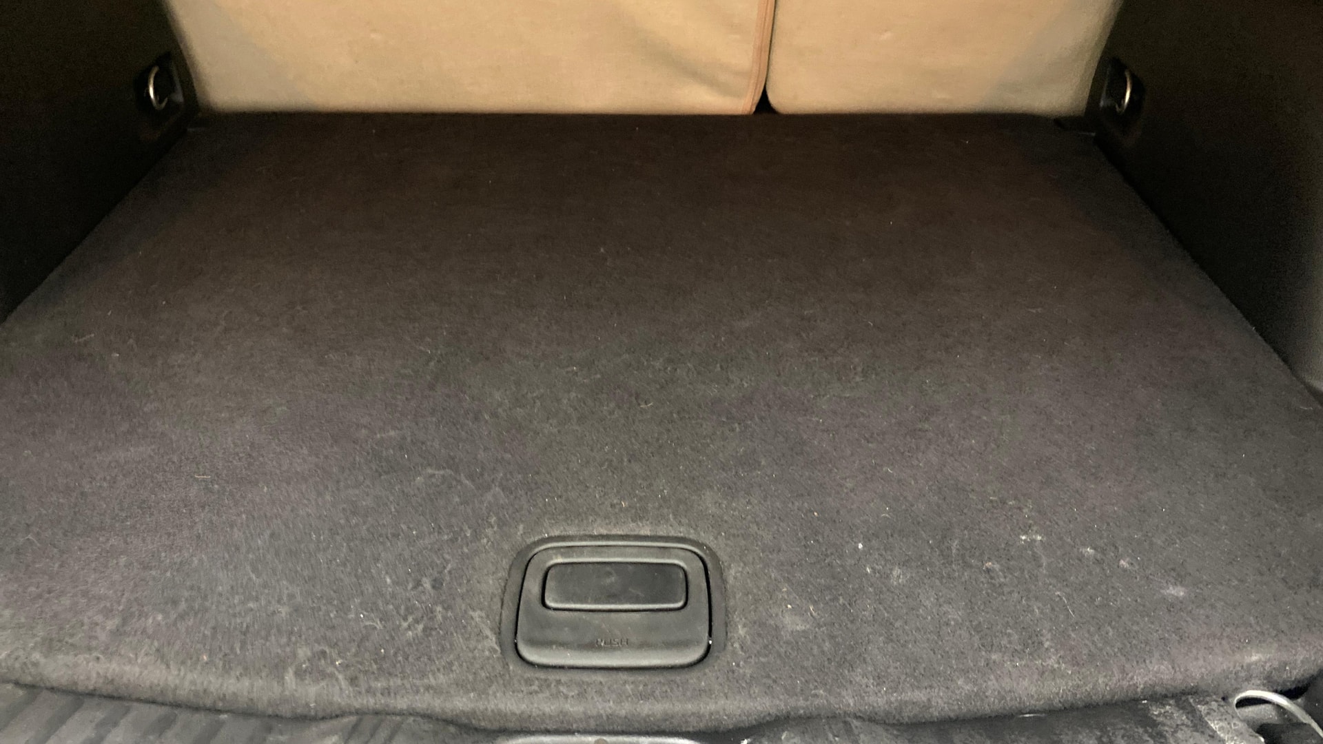 View 2019 Jeep Compass Limited 1.4 Multi AIR Petrol DDCT AT BS IV Image 10 Used 2019 Jeep Compass Limited 1.4 Multi AIR Petrol DDCT AT BS IV Image 10