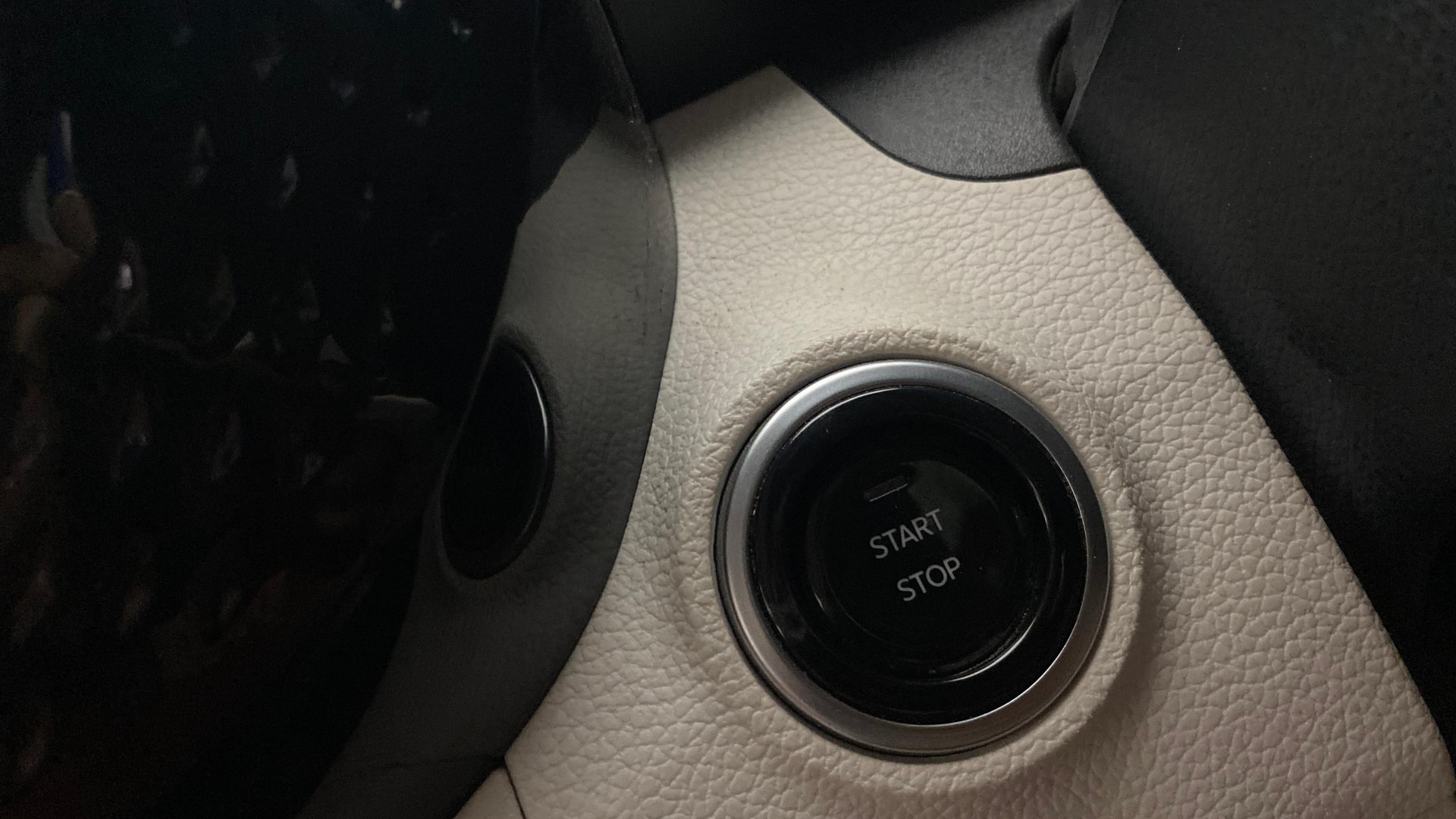 View 2024 Mahindra XUV 3XO AX5L 1.2 TGDi AT Image 41 Used 2024 Mahindra XUV 3XO AX5L 1.2 TGDi AT Image 41