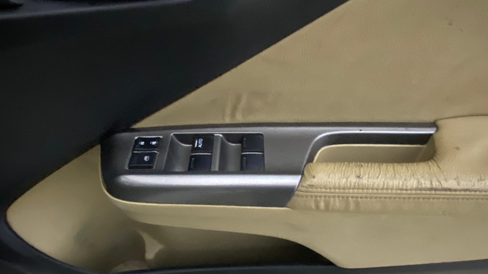 View 2016 Honda City ZX MT Diesel Anniversary Edition Image 35 Used 2016 Honda City ZX MT Diesel Anniversary Edition Image 35