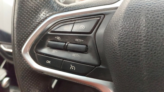 View MG Hector Plus Image 3 Used MG Hector Plus Image 3